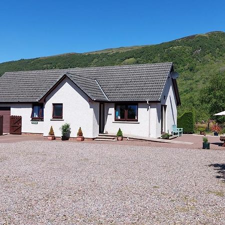 Roe Deer Cottage Near Glencoe Форт Уилям Екстериор снимка