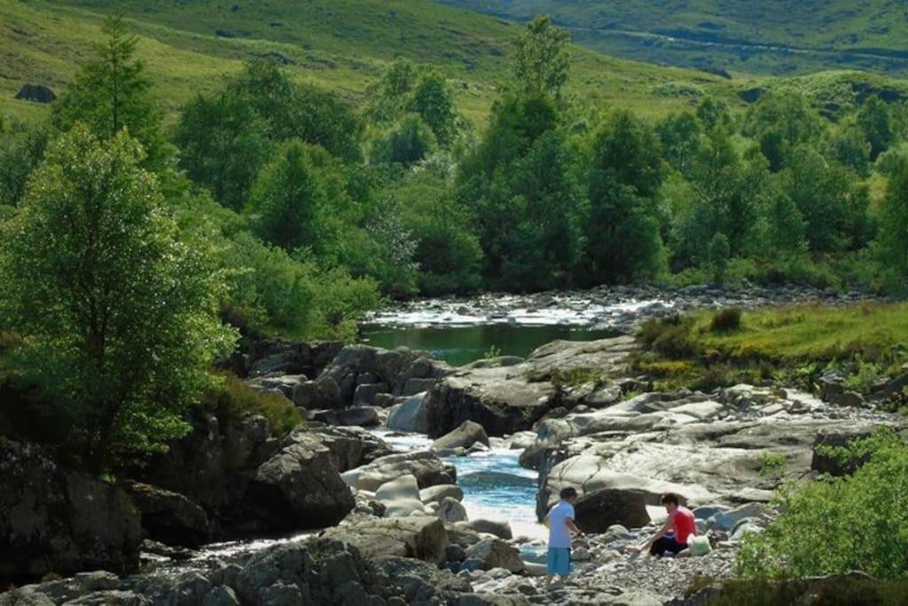 Roe Deer Cottage Near Glencoe Форт Уилям Екстериор снимка